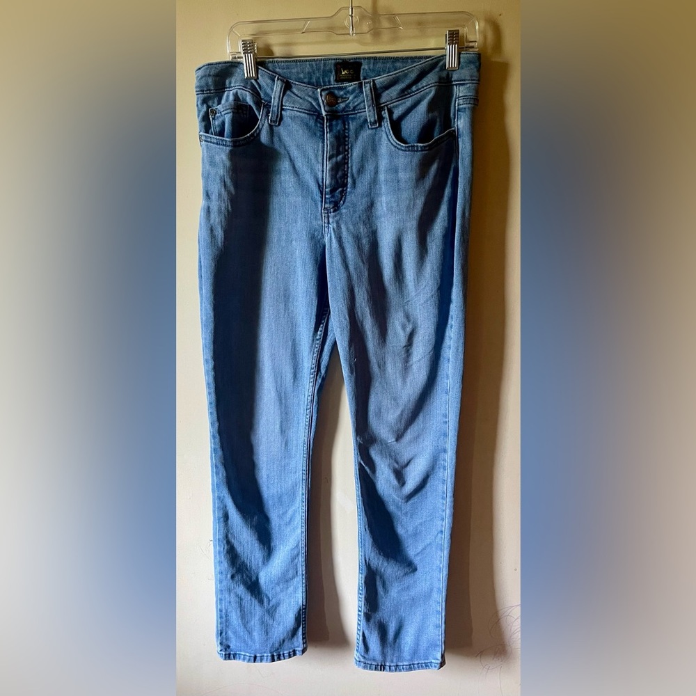 Lee classic Woman’s Jeans sz 10M